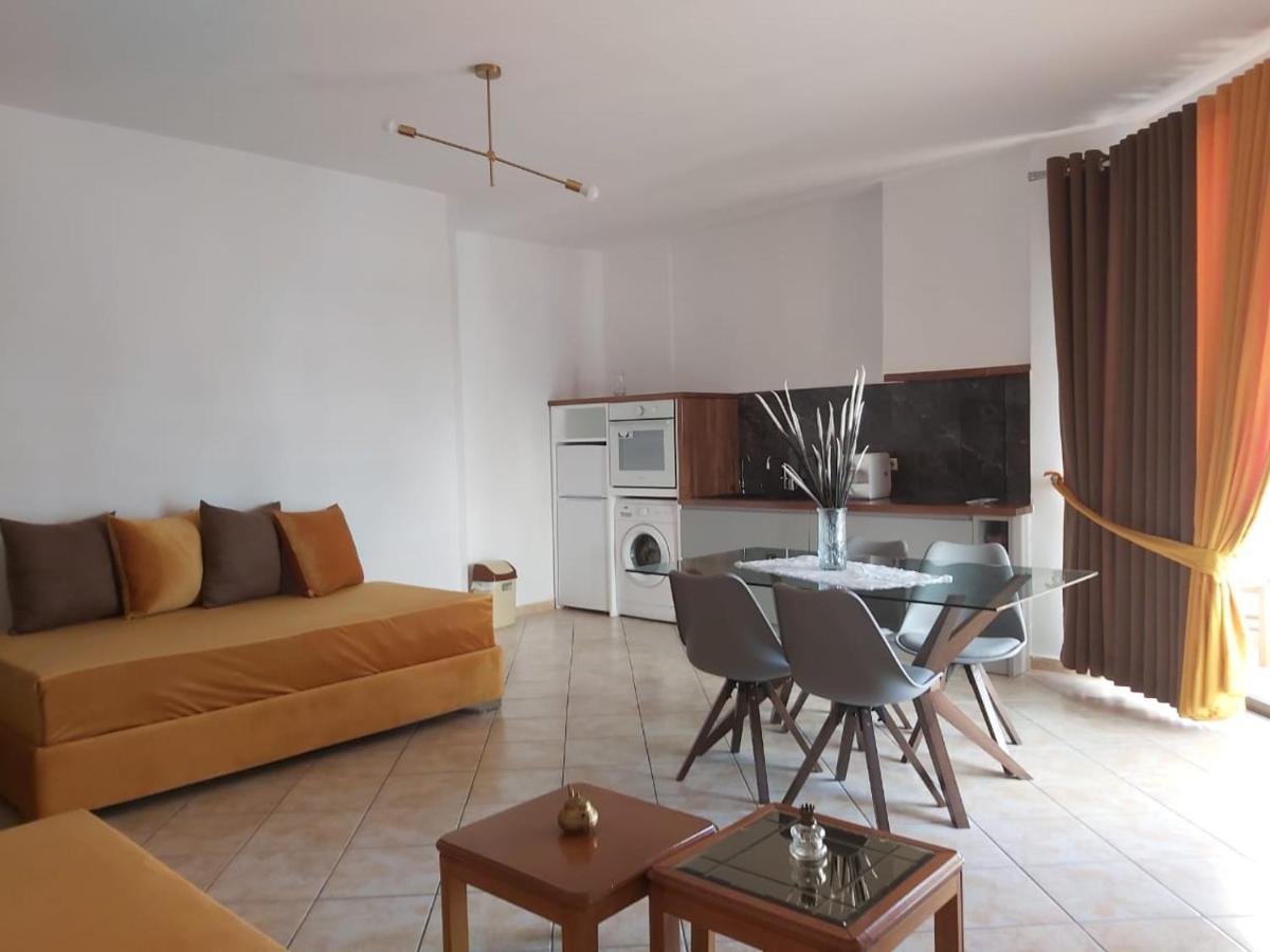 Flora Apartments Sarande Luaran gambar